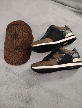 Michael Kors Women's Black & Brown MK Logo Sneakers with Gold Accent Size 9.5